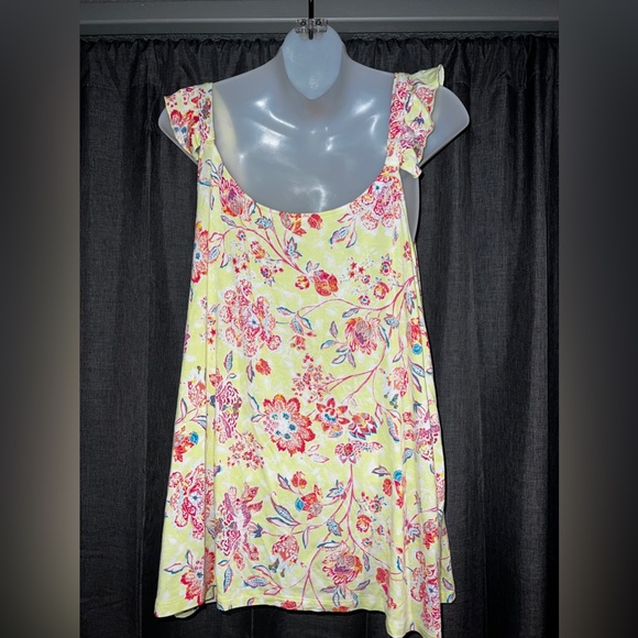 Torrid blouse size 3 yellow and multi color ruffle on shoulder good condition - Picture 3 of 7